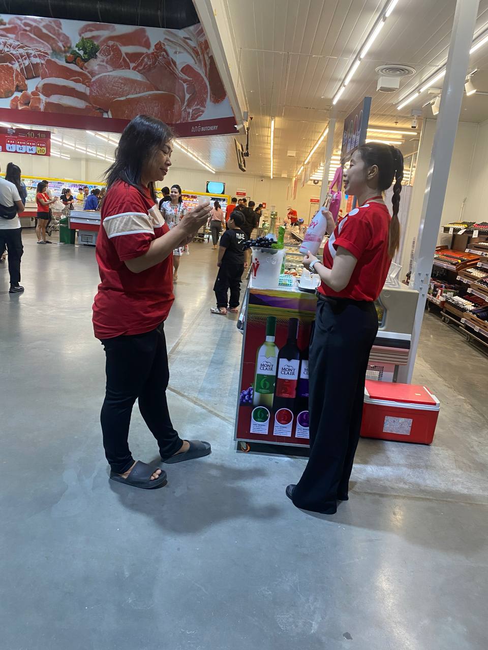 Experience SPY Sparkle: LIVE Testing at Makro on December 23 - Image 2